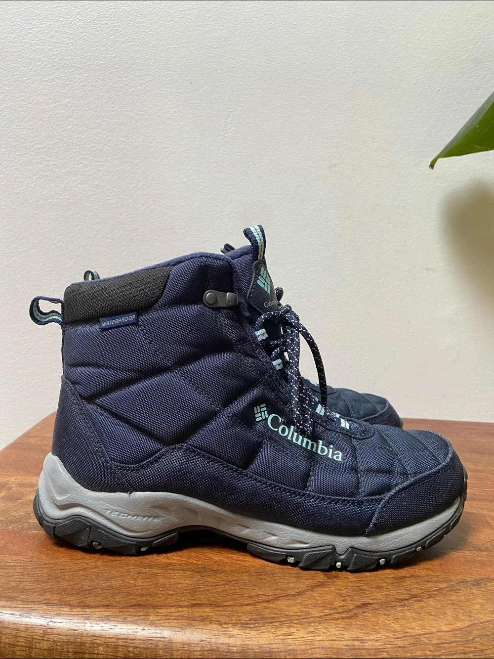 Columbia Women's Firecamp Boot Hiking Outdoor